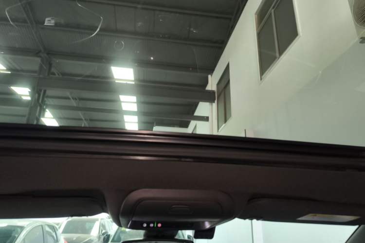 Used Cadillac XT5 2021 2.0T Two-Wheel Drive Luxury Version Headliner
