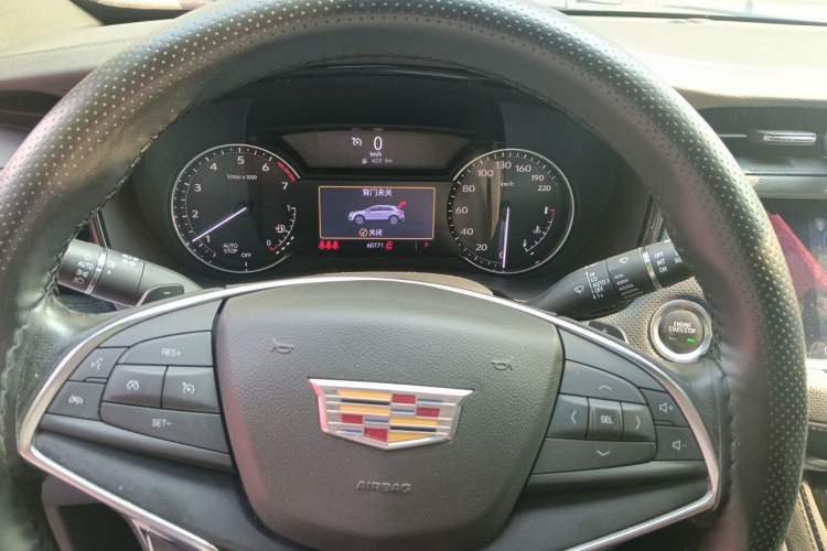 Used Cadillac XT5 2021 2.0T Two-Wheel Drive Luxury Version Instrument Cluster