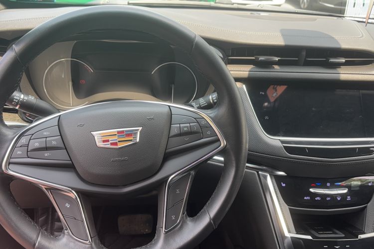 Used Cadillac XT5 2021 2.0T Two-Wheel Drive Luxury Version Instrument Cluster