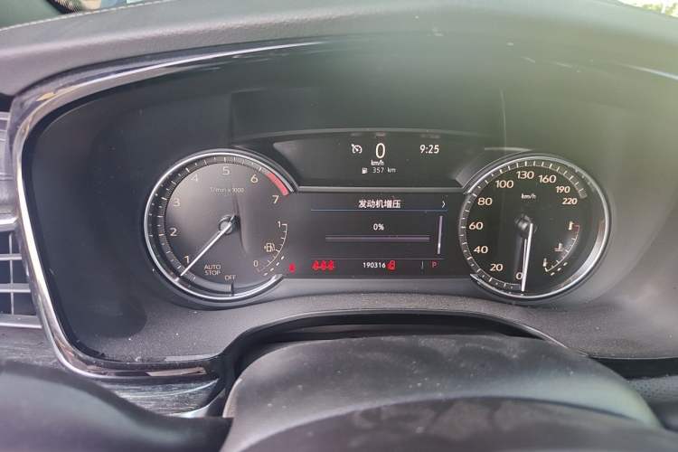 Used Cadillac XT5 2021 2.0T Two-Wheel Drive Luxury Version Instrument Cluster