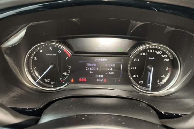 Used Cadillac XT5 2021 2.0T Two-Wheel Drive Luxury Version Instrument Cluster