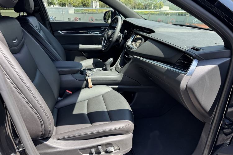 Used Cadillac XT5 2021 2.0T Four-Wheel Drive Luxury Version Interior 12