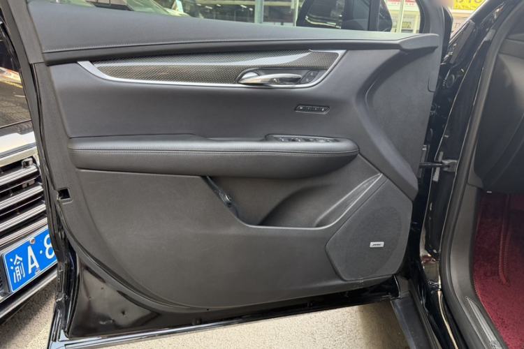 Used Cadillac XT5 2021 2.0T Four-Wheel Drive Premium Edition Interior 12