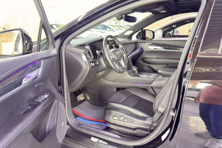 Used Cadillac XT5 2021 28T Four-Wheel Drive Luxury Version Interior 2