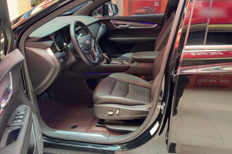Used Cadillac XT5 2021 28T Four-Wheel Drive Tech Version Interior 2
