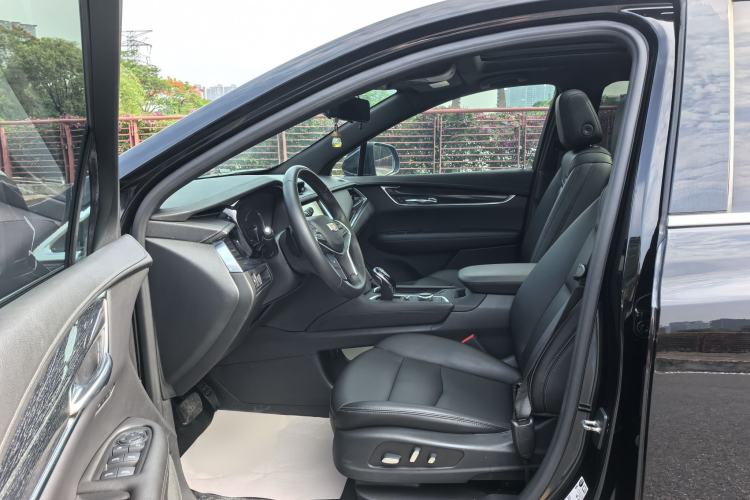 Used Cadillac XT5 2021 2.0T Two-Wheel Drive Luxury Version Interior 4