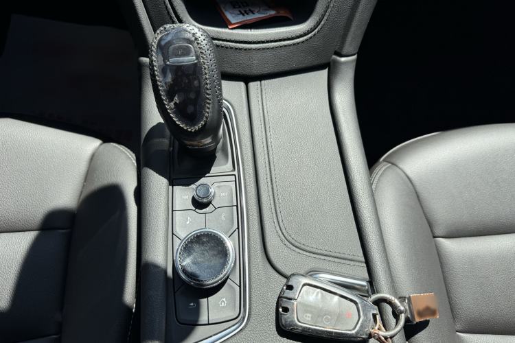 Used Cadillac XT5 2021 2.0T Four-Wheel Drive Luxury Version Interior 6