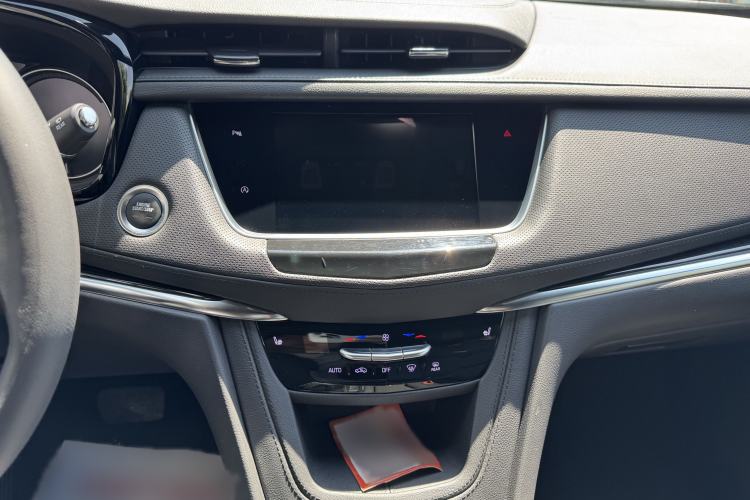 Used Cadillac XT5 2021 2.0T Four-Wheel Drive Luxury Version Interior 7