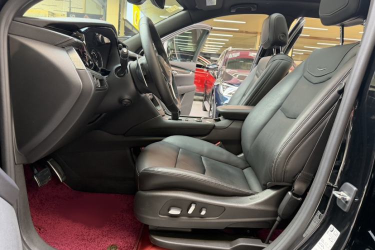 Used Cadillac XT5 2021 2.0T Four-Wheel Drive Premium Edition Interior 7