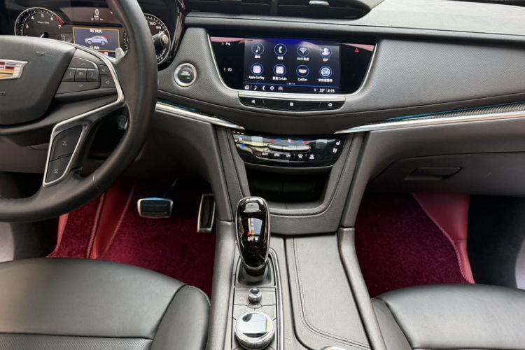 Used Cadillac XT5 2021 2.0T Four-Wheel Drive Premium Edition Interior 8
