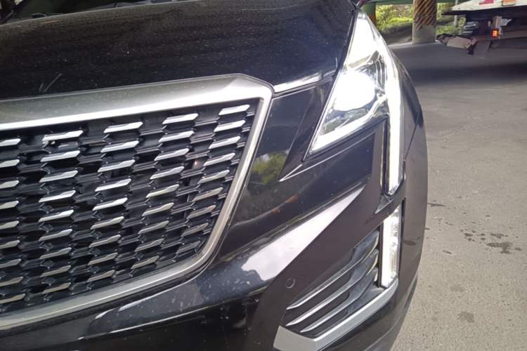 Used Cadillac XT5 2021 28T Luxury Model Left Front Headlight