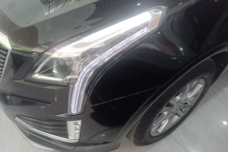 Used Cadillac XT5 2021 2.0T Two-Wheel Drive Luxury Version Left Front Headlight