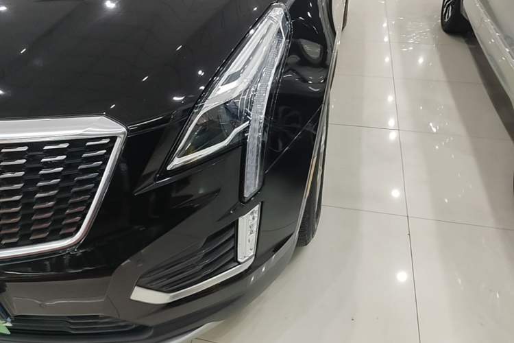 Used Cadillac XT5 2021 28T Luxury Model Left Front Headlight