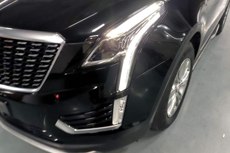Used Cadillac XT5 2021 28T Luxury Model Left Front Headlight