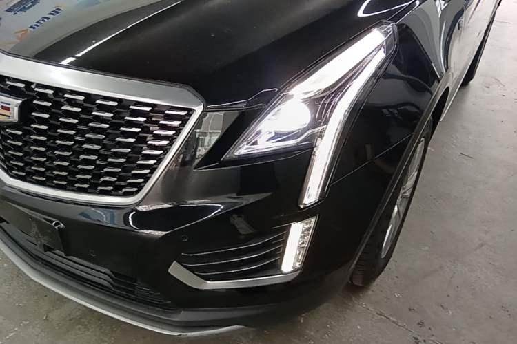 Used Cadillac XT5 2021 28T Luxury Model Left Front Headlight