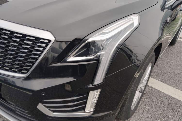 Used Cadillac XT5 2021 2.0T Two-Wheel Drive Luxury Version Left Front Headlight