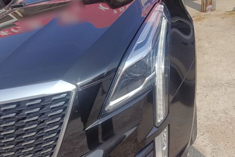 Used Cadillac XT5 2021 28T Luxury Model Left Front Headlight