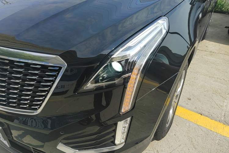 Used Cadillac XT5 2021 28T Luxury Model Left Front Headlight