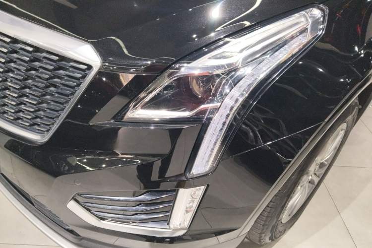 Used Cadillac XT5 2021 2.0T Two-Wheel Drive Luxury Version Left Front Headlight