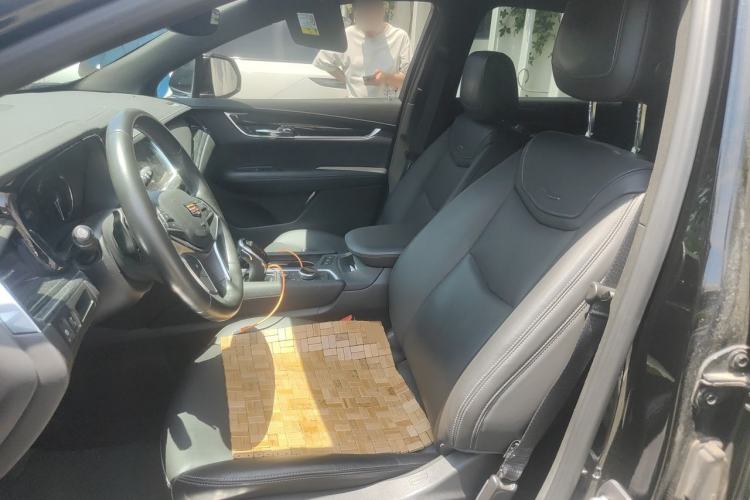 Used Cadillac XT5 2021 28T Four-Wheel Drive Luxury Version Left Front Seat