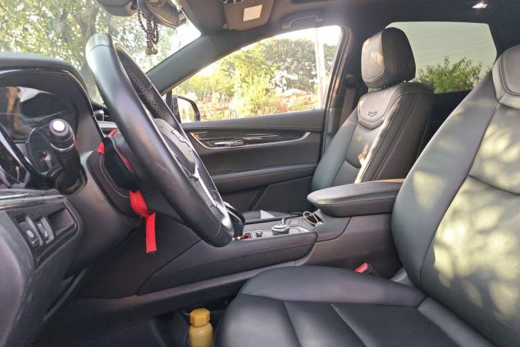 Used Cadillac XT5 2021 28T Four-Wheel Drive Luxury Version Left Front Seat