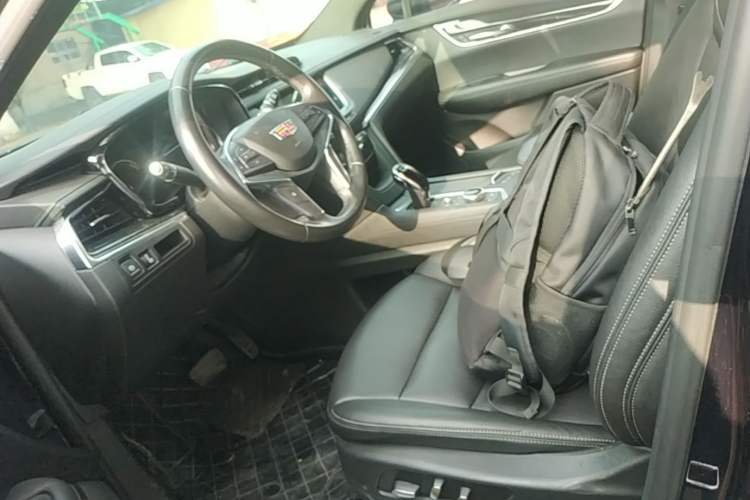 Used Cadillac XT5 2021 28T Luxury Model Left Front Seat