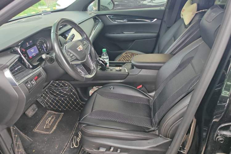 Used Cadillac XT5 2021 28T Luxury Model Left Front Seat
