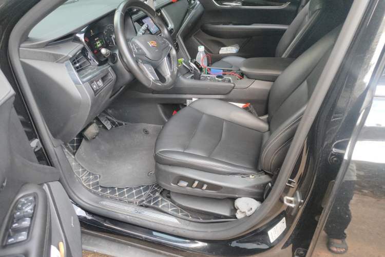 Used Cadillac XT5 2021 28T Luxury Model Left Front Seat