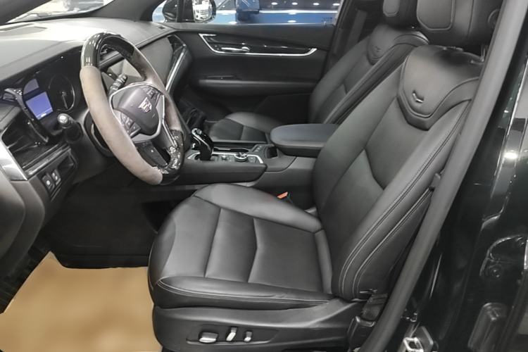 Used Cadillac XT5 2021 28T Luxury Model Left Front Seat