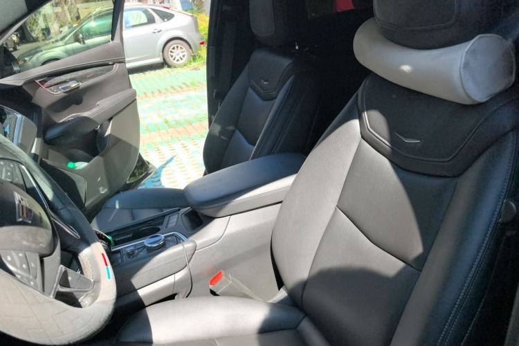Used Cadillac XT5 2021 28T Luxury Model Left Front Seat