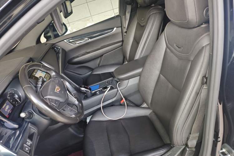 Used Cadillac XT5 2021 28T Luxury Model Left Front Seat