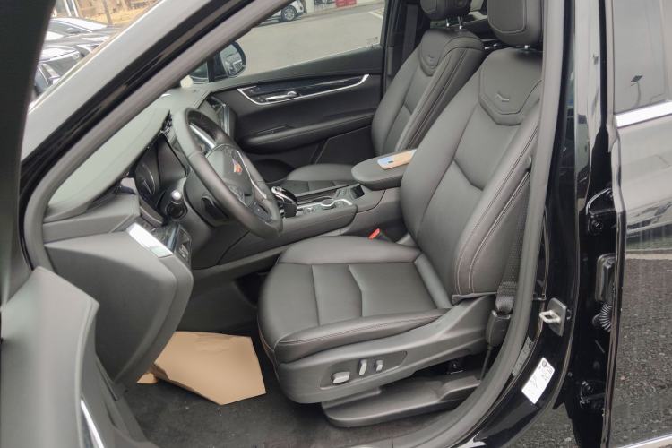 Used Cadillac XT5 2021 2.0T Two-Wheel Drive Luxury Version Left Front Seat