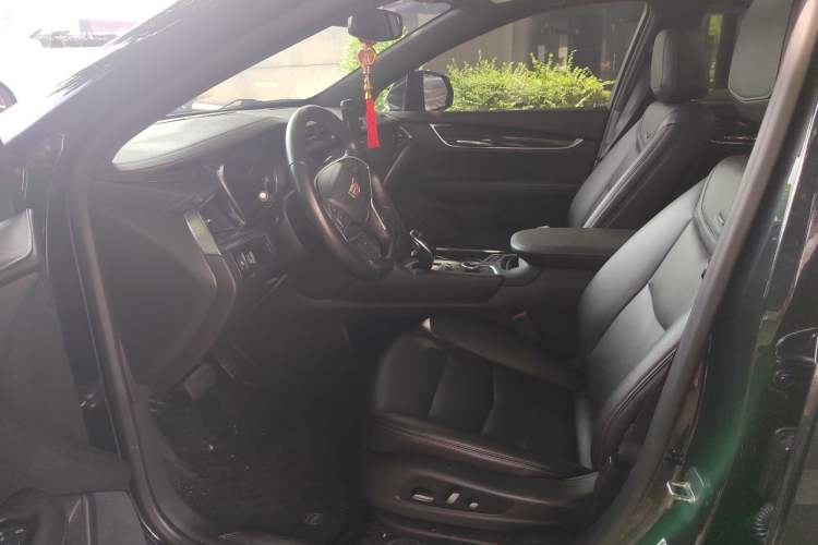 Used Cadillac XT5 2021 2.0T Four-Wheel Drive Luxury Version Left Front Seat