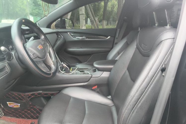 Used Cadillac XT5 2021 28T Luxury Model Left Front Seat