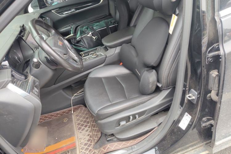 Used Cadillac XT5 2021 28T Luxury Model Left Front Seat