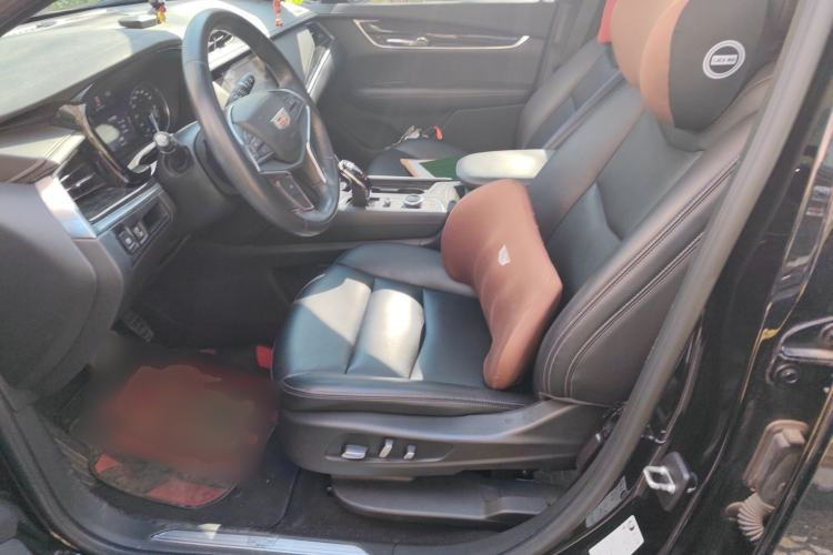 Used Cadillac XT5 2021 2.0T Two-Wheel Drive Luxury Version Left Front Seat