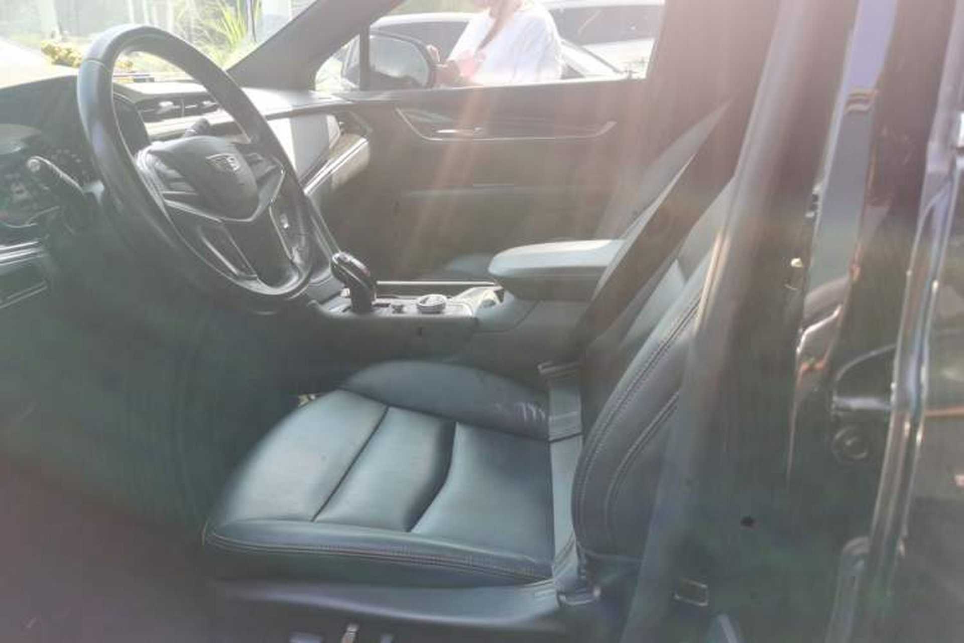 Used Cadillac XT5 2021 2.0T Four-Wheel Drive Luxury Version Left Front Seat