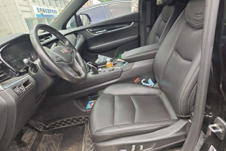 Used Cadillac XT5 2021 2.0T Two-Wheel Drive Luxury Version Left Front Seat
