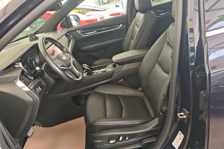 Used Cadillac XT5 2021 2.0T Four-Wheel Drive Luxury Version Left Front Seat