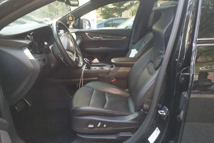 Used Cadillac XT5 2021 2.0T Four-Wheel Drive Premium Edition Left Front Seat