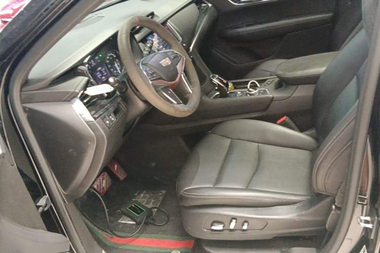 Used Cadillac XT5 2021 2.0T Two-Wheel Drive Luxury Version Left Front Seat