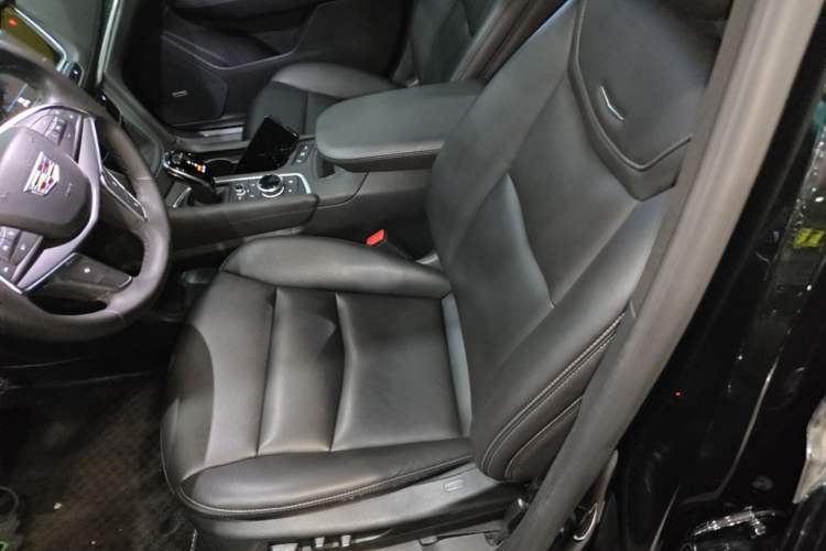 Used Cadillac XT5 2021 2.0T Two-Wheel Drive Luxury Version Left Front Seat