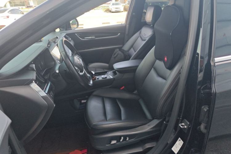 Used Cadillac XT5 2021 2.0T Two-Wheel Drive Luxury Version Left Front Seat