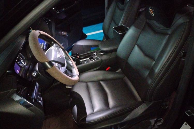 Used Cadillac XT5 2021 28T Luxury Model Left Front Seat
