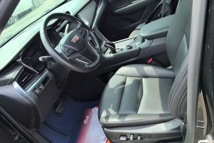 Used Cadillac XT5 2021 28T Luxury Model Left Front Seat