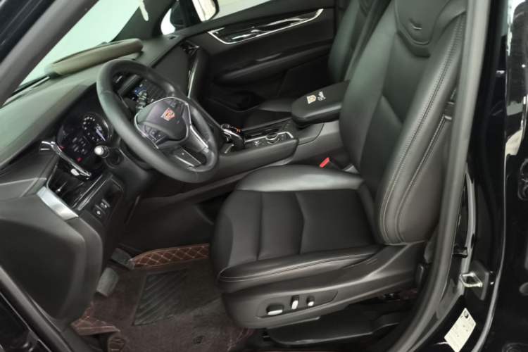 Used Cadillac XT5 2021 2.0T Two-Wheel Drive Luxury Version Left Front Seat