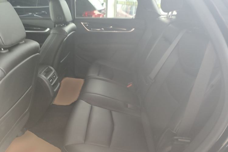 Used Cadillac XT5 2021 2.0T Two-Wheel Drive Luxury Version Left Rear Seat