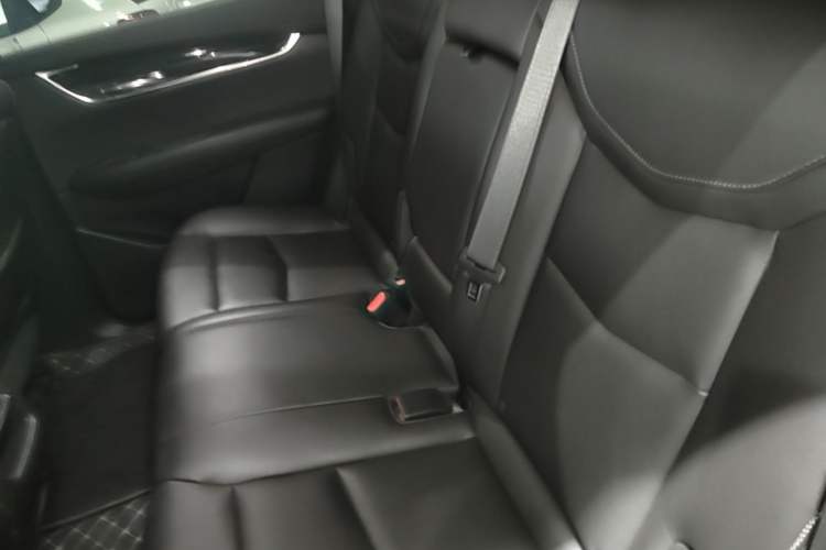 Used Cadillac XT5 2021 28T Luxury Model Left Rear Seat