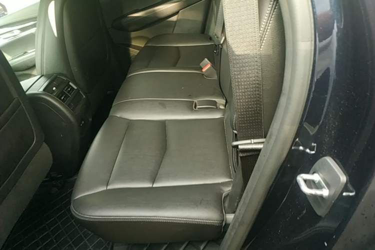 Used Cadillac XT5 2021 28T Luxury Model Left Rear Seat