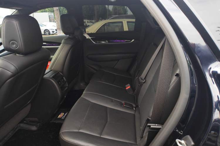 Used Cadillac XT5 2021 2.0T Four-Wheel Drive Premium Edition Left Rear Seat